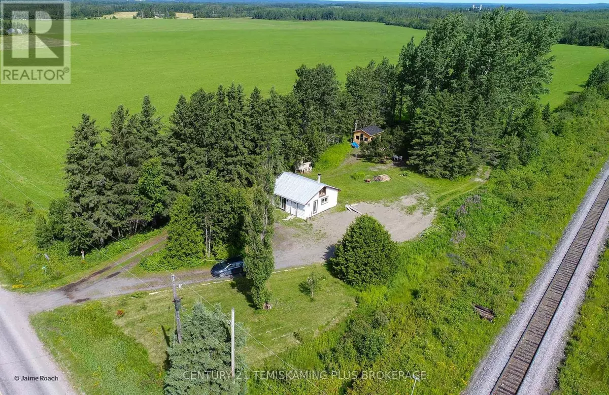 Englehart (central Timiskaming), ON P0J1H0,245407 569 HIGHWAY