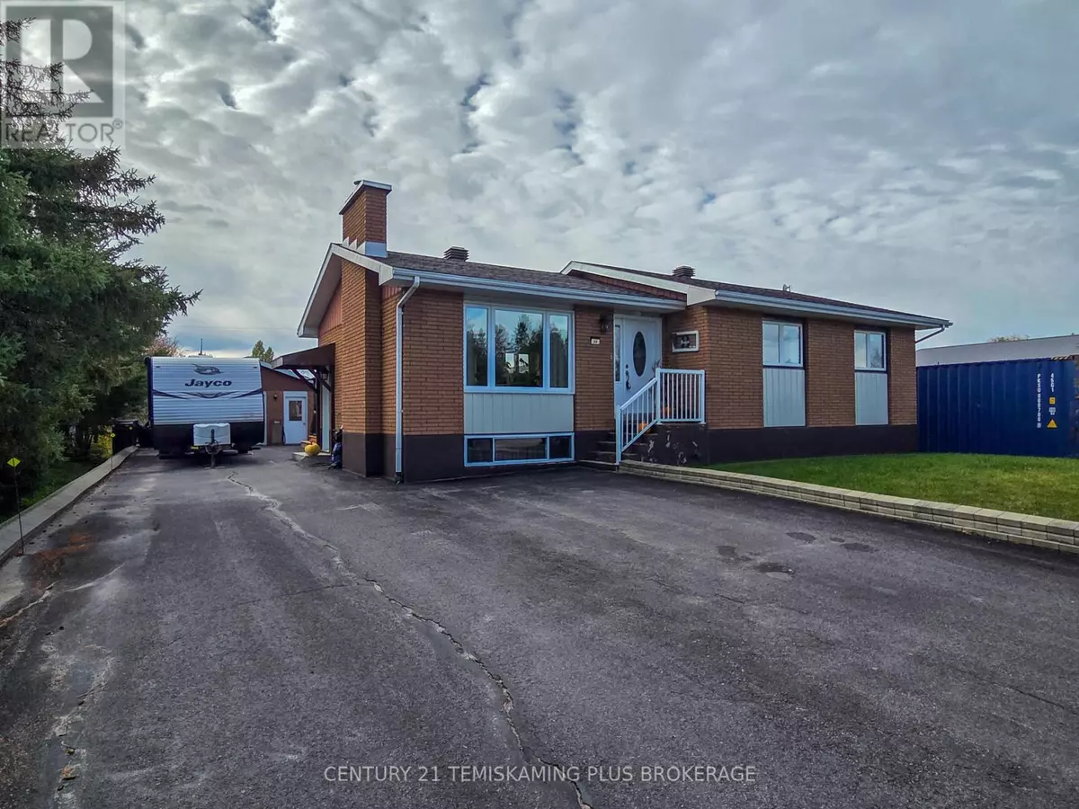 Armstrong (earlton), ON P0J1E0,29 ELEVENTH STREET