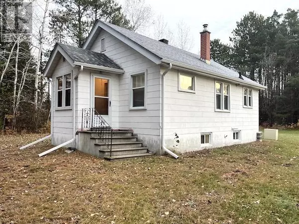 1570 Victor ST, Thunder Bay, ON P7K1N6