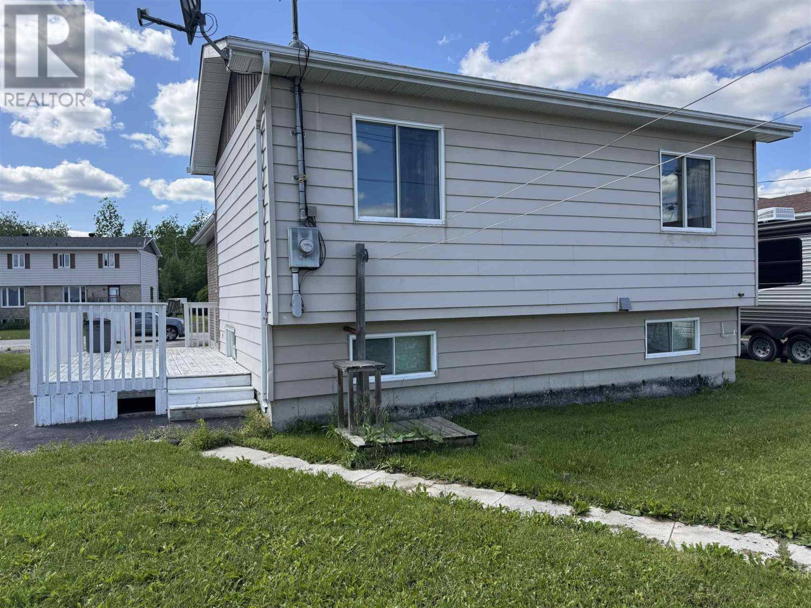 Manitouwadge, ON P0T2C0,77 Matachewan RD
