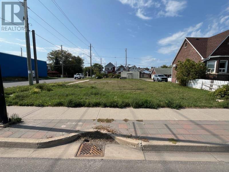 501 May ST N, Thunder Bay, ON P7C3R7