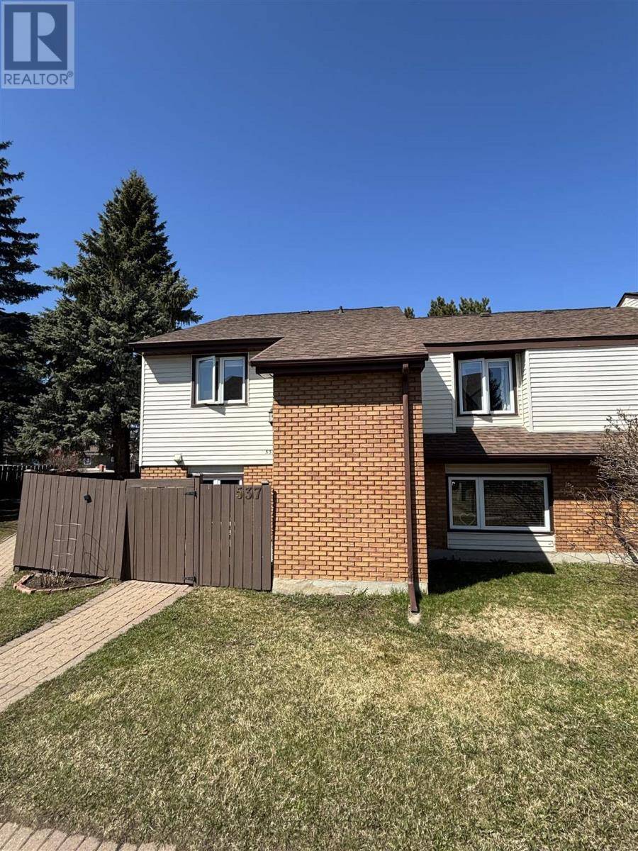 8 - 537 Beverly St, Thunder Bay, ON P7B5S8