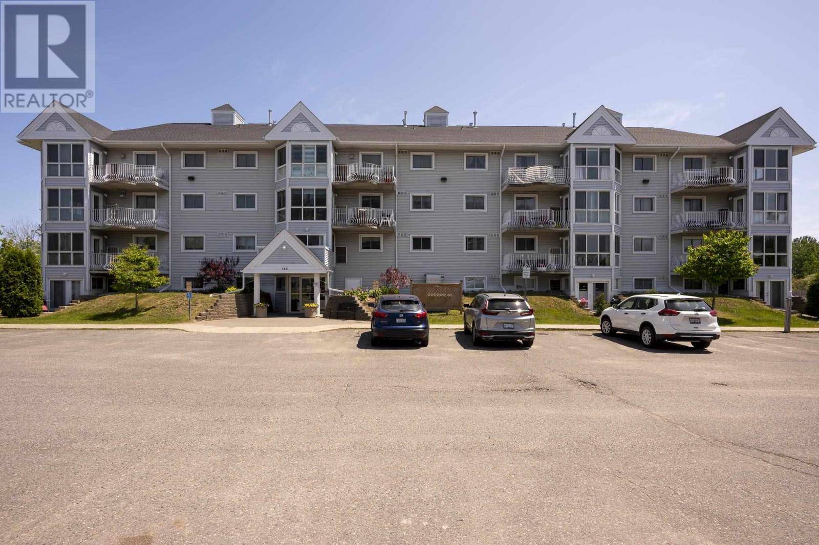 206 760 Gordon ST, Thunder Bay, ON P7E6S1