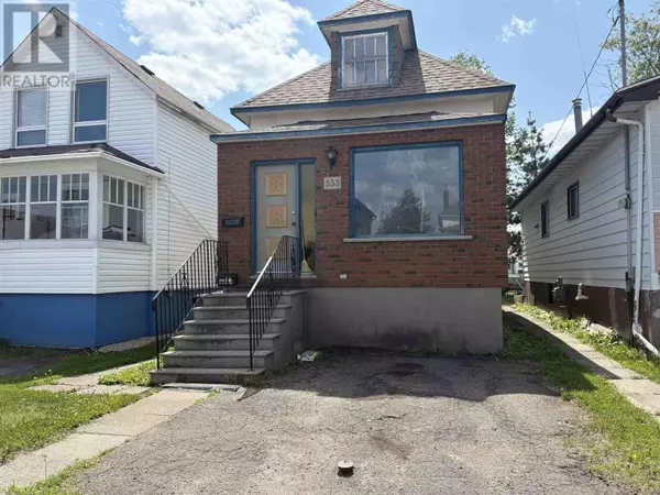 533 MCPHERSON ST S, Thunder Bay, ON P7C2Y5