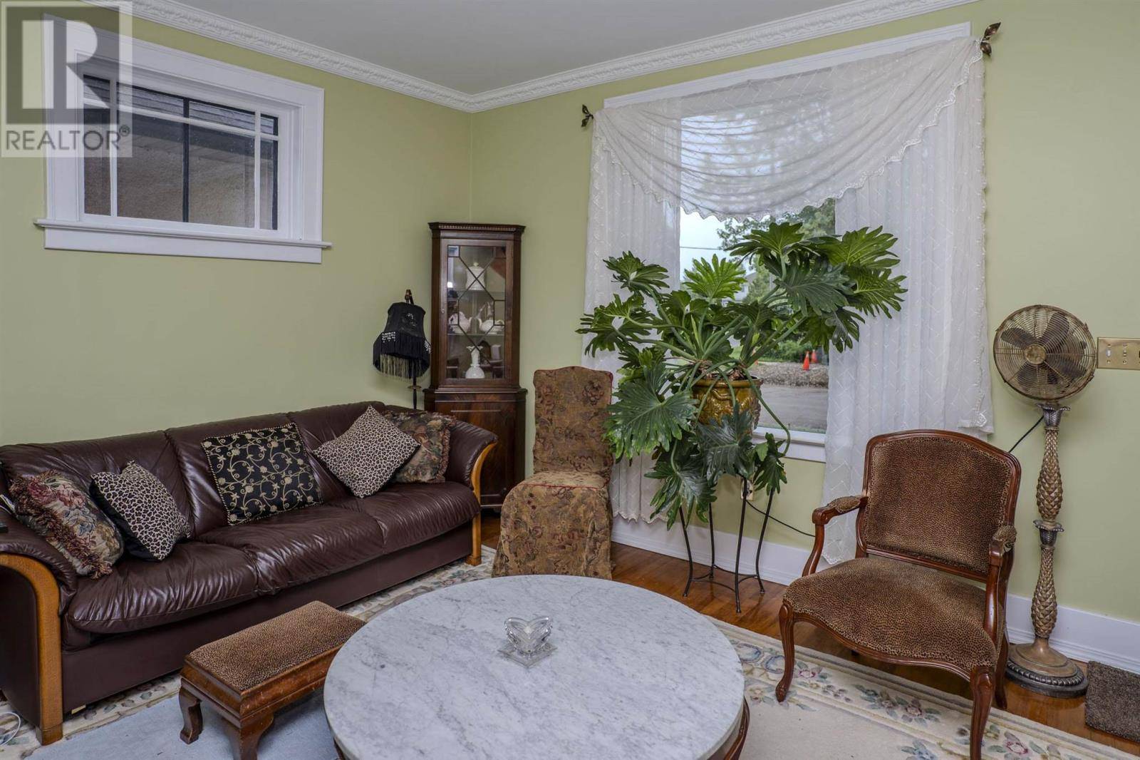 Thunder Bay, ON P7E1M9,603 Marks ST S