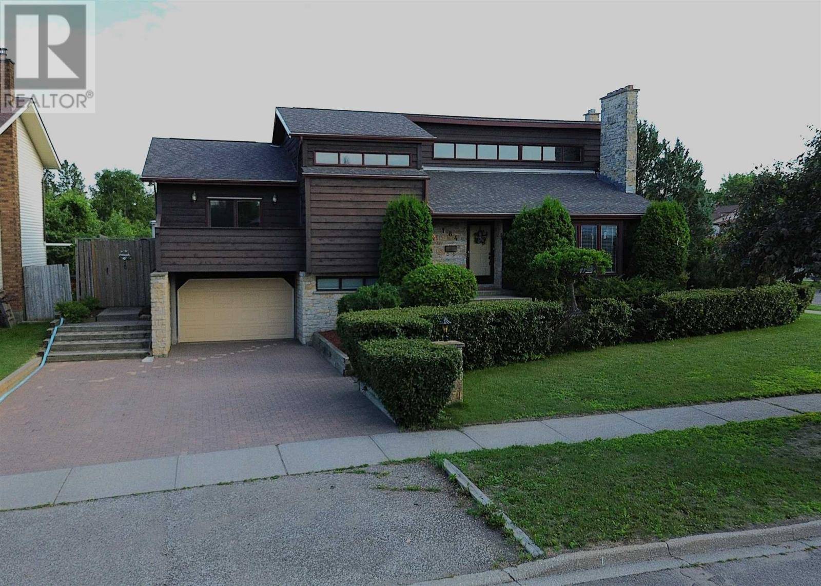 164 Iris CRES, Thunder Bay, ON P7A8A1