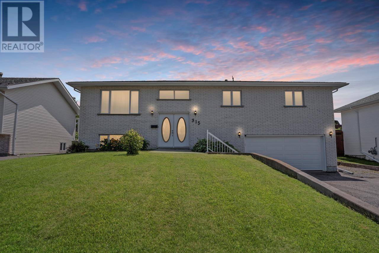 315 Ruby CRES, Thunder Bay, ON P7G1B1