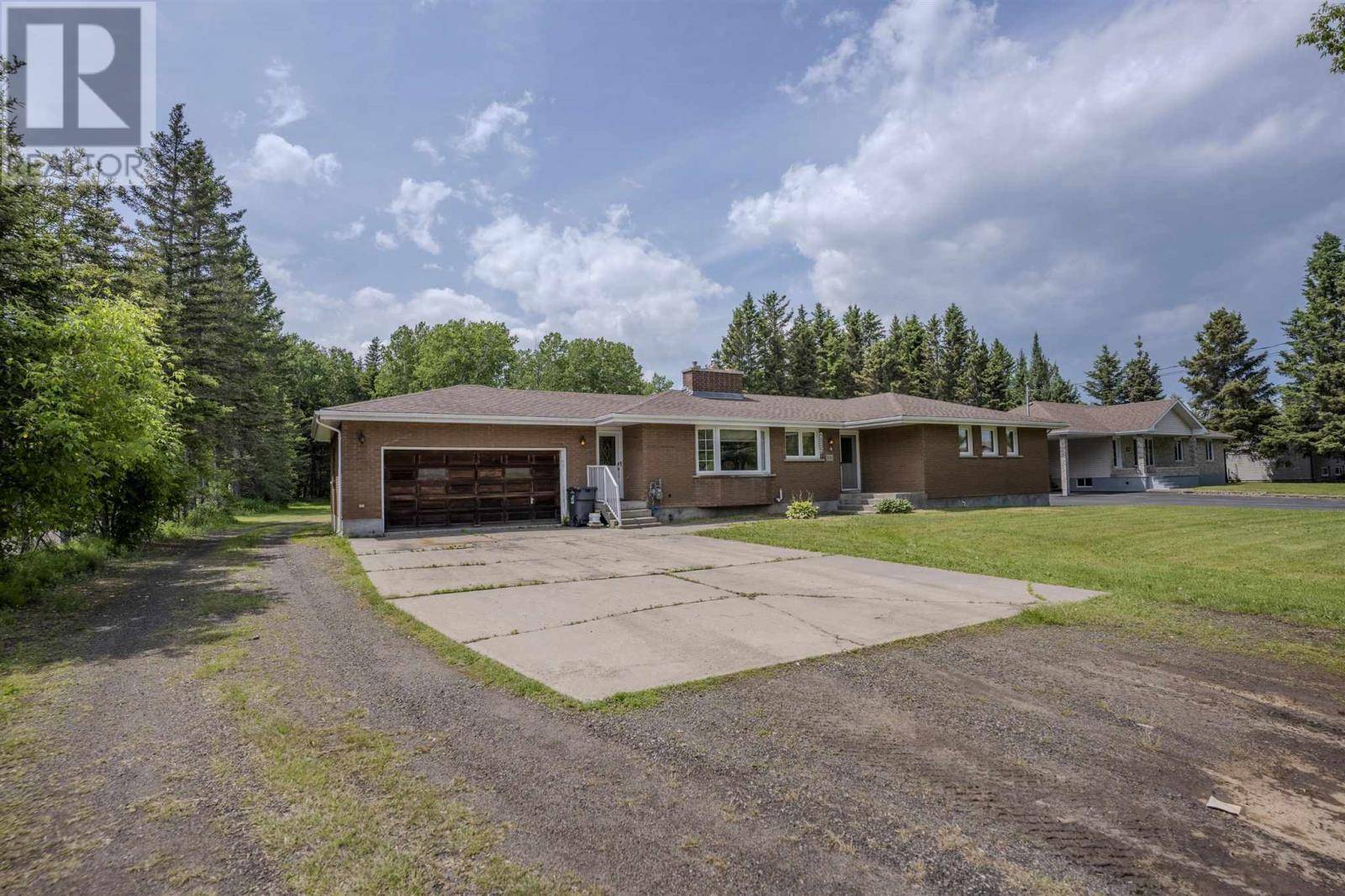 Thunder Bay, ON P7J1B4,2019 Scotland ST