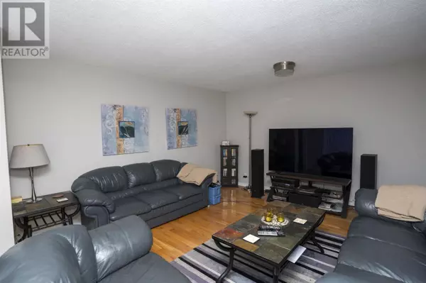 Thunder Bay, ON P7B5J7,180 Evans ST