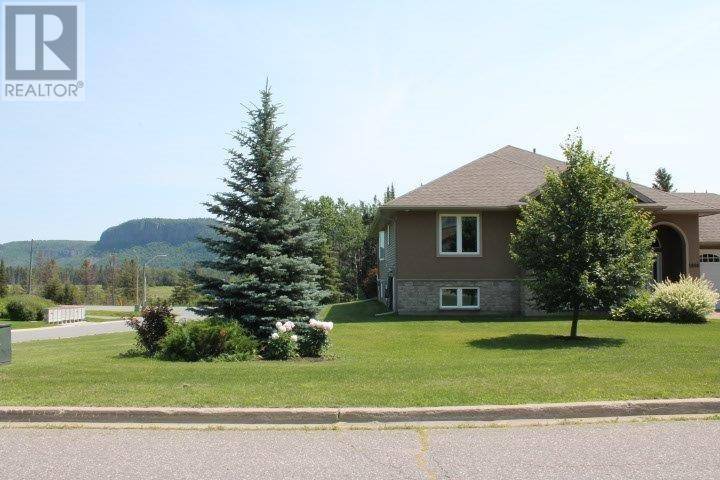 Thunder Bay, ON P7J0K6,1860 Heathcliff DR