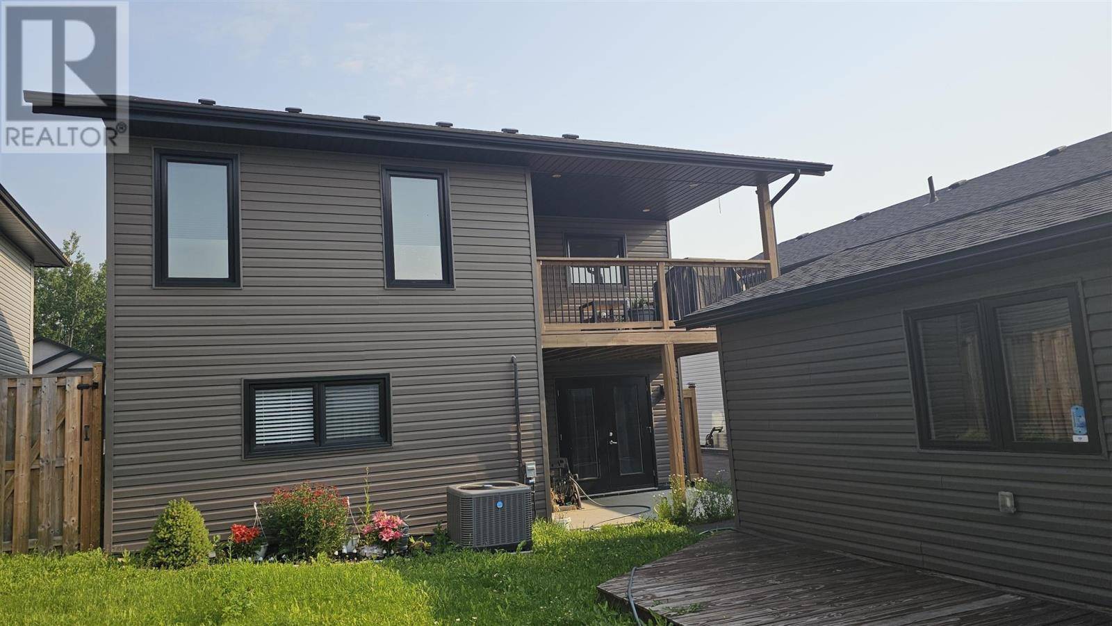 Thunder Bay, ON P7G2M7,621 Burgundy AVE
