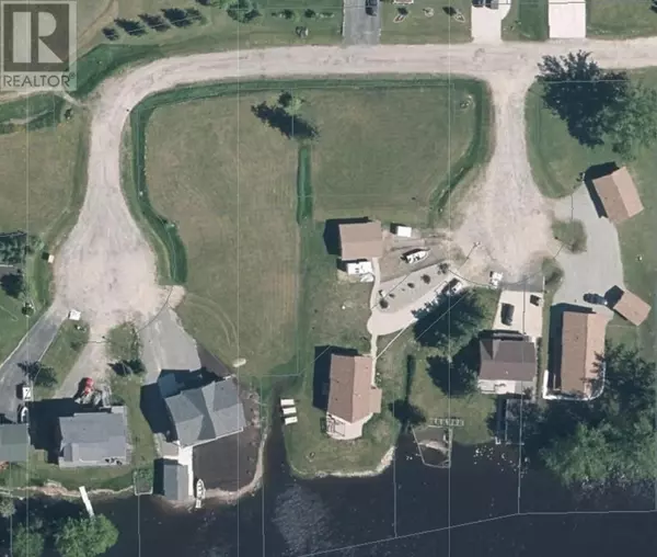 Rainy River, ON P0W1L0,105 PINE CT