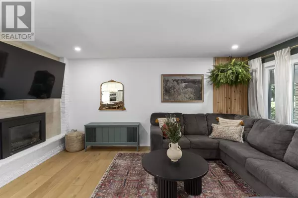 Thunder Bay, ON P7B5G9,293 Phillips ST