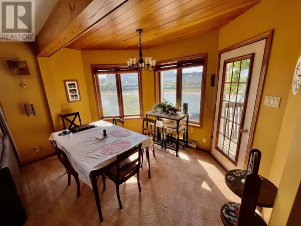 Dryden, ON P8N1B2,3 King ST