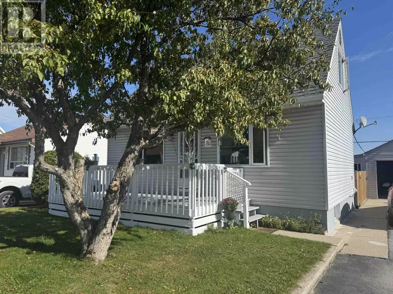 27 Adjala AVE, Manitouwadge, ON P0T2C0