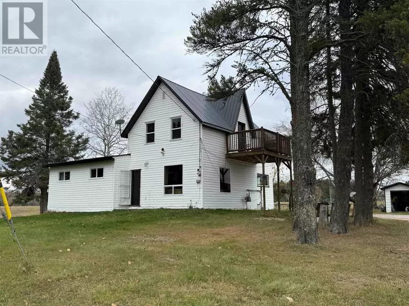 621 McGogy RD, Dryden, ON P8N3G2