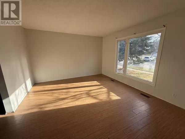 Dryden, ON P8N3B9,55 Ingall DR