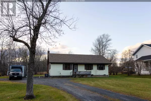 3209 Feaver RD, Thunder Bay, ON P7J1B1