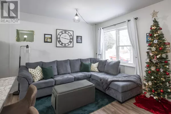 Thunder Bay, ON P7E5Z2,1539 Rankin ST