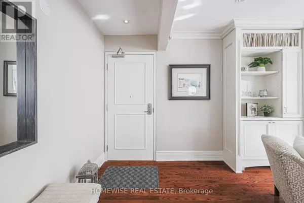 Toronto (forest Hill North), ON M6C2J3,8 Ridge Hill DR #4