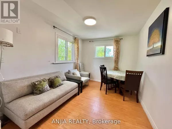 256 Homewood AVE #unit 3, Toronto (newtonbrook West), ON M2R2N3