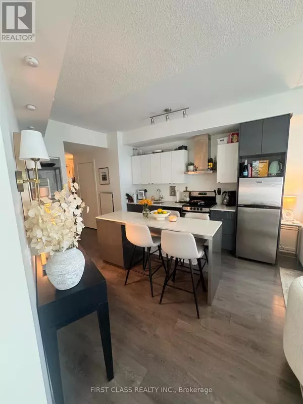Toronto (niagara), ON M6K3P8,51 East Liberty ST East #1007