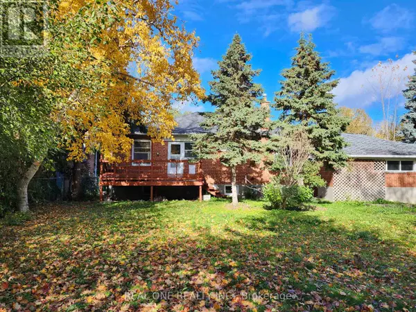 Toronto (newtonbrook East), ON M2M2G9,33 URBANDALE AVENUE