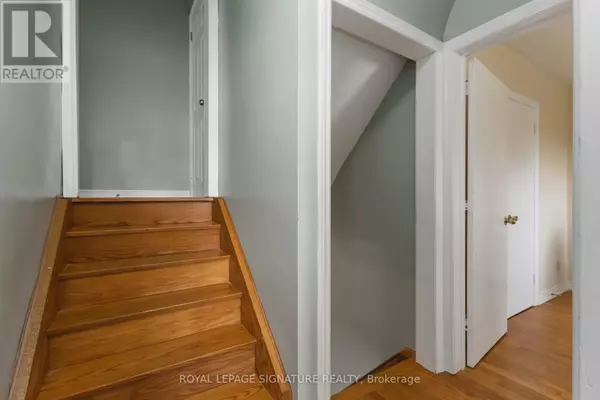 Toronto (west Hill), ON M1E3A1,143 RODDA BOULEVARD