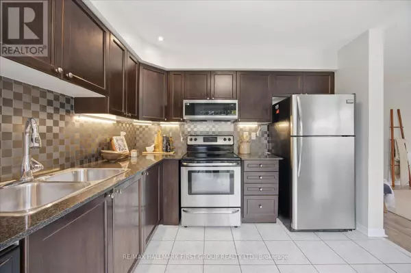 Clarington (bowmanville), ON L1C0J1,151 HONEYMAN DRIVE