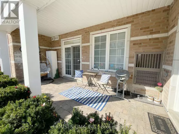 Clarington (newcastle), ON L1B0W2,65 Shipway AVE #110