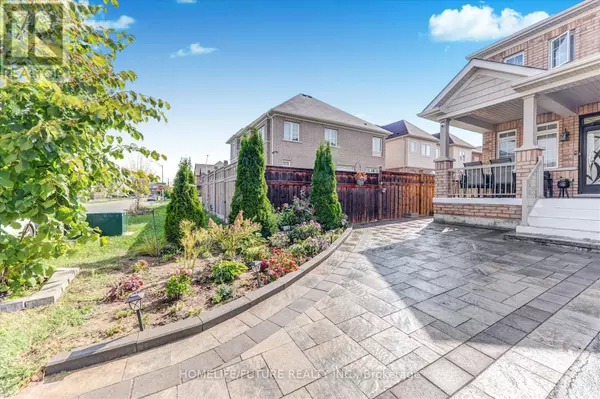 Clarington (bowmanville), ON L1C0W1,47 HENRY SMITH AVENUE