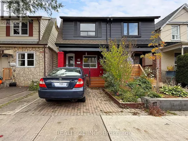 92 KING EDWARD AVE AVENUE, Toronto (woodbine-lumsden), ON M4C5J6