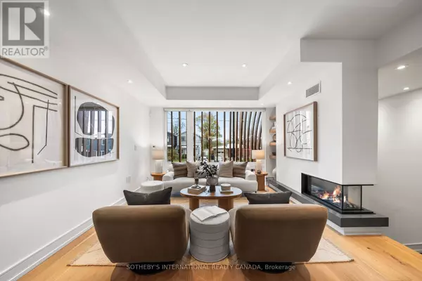 Toronto (danforth Village-east York), ON M4C2S8,83 VIRGINIA AVENUE