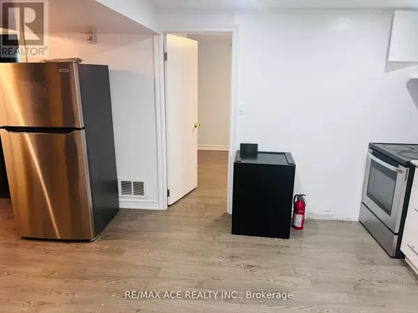 Toronto (woburn), ON M1H1X2,15 Sedgemount DR #Bsmt