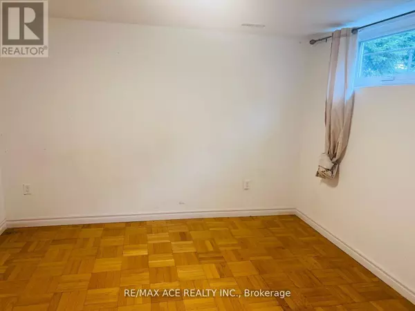 Toronto (woburn), ON M1H1X2,15 Sedgemount DR #Bsmt