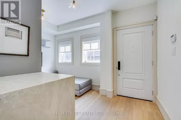 Vaughan (west Woodbridge), ON L4L0C5,12 Powseland CRES #27