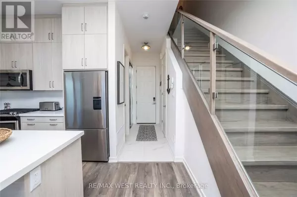 Innisfil, ON L9S3B3,3795 RIVA AVENUE