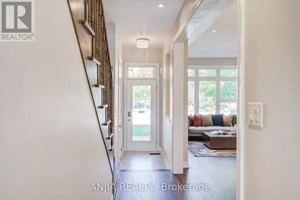 Markham (village Green-south Unionville), ON L3R5S6,229 SOUTH UNIONVILLE AVENUE