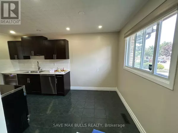 Brampton (madoc), ON L6V3C7,81 Hansen RD North #99