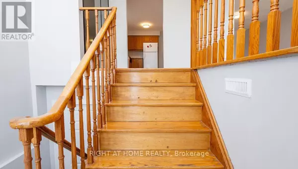 4122 Dursley CRES #Upper, Mississauga (rathwood), ON L4Z1J7