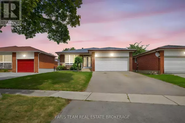 38 COLLINGDALE ROAD, Toronto (mount Olive-silverstone-jamestown), ON M9V3R1