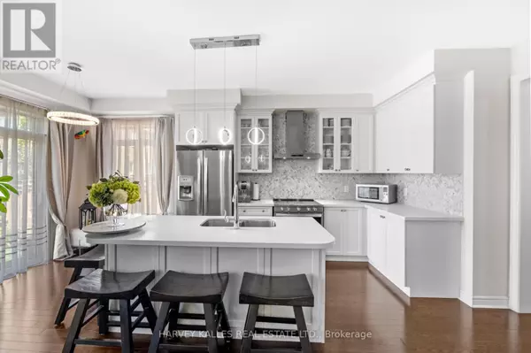 235 HAROLD DENT TRAIL N, Oakville (go Glenorchy), ON L6M1S3