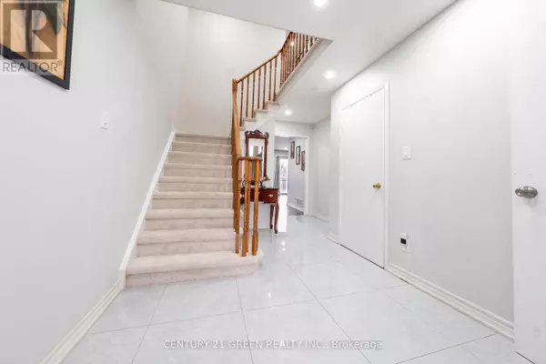 Brampton (fletcher's Creek South), ON L6Y3G6,61 KINGKNOLL DRIVE