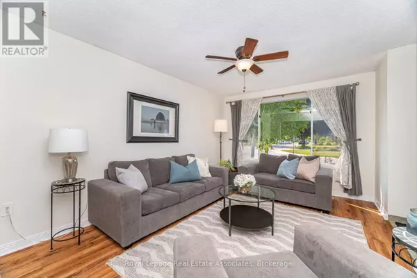 Hamilton (gurnett), ON L9C7C6,225 GOLFWOOD DRIVE