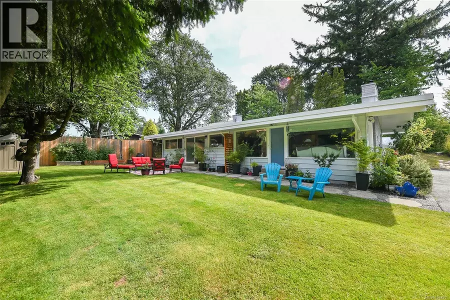 4740 Island Hwy N, Courtenay, BC V9N5Y7