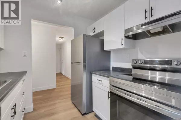 Campbell River, BC V9W6T6,585 Dogwood ST South #201