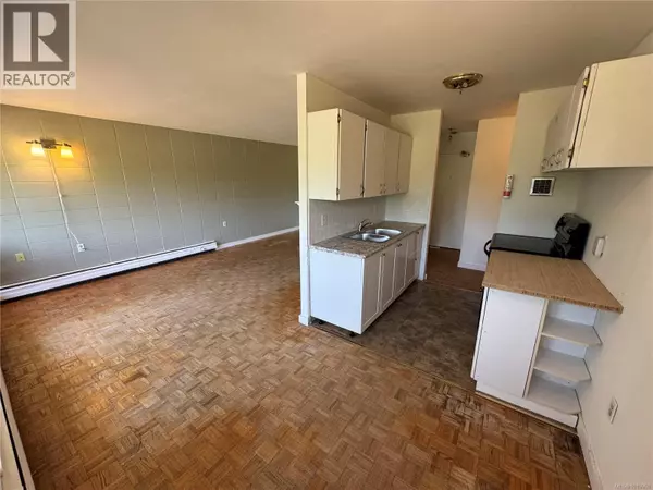 Nanaimo, BC V9R2A4,1097 Bowen RD #1304