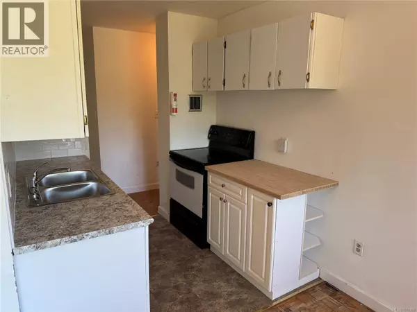 Nanaimo, BC V9R2A4,1097 Bowen RD #1304