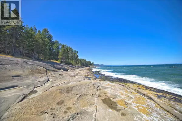 Galiano Island, BC V0N1P0,2 37 Salamanca Rd