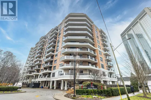 Toronto (islington-city Centre West), ON M8X2Z8,2 Aberfoyle CRES #101